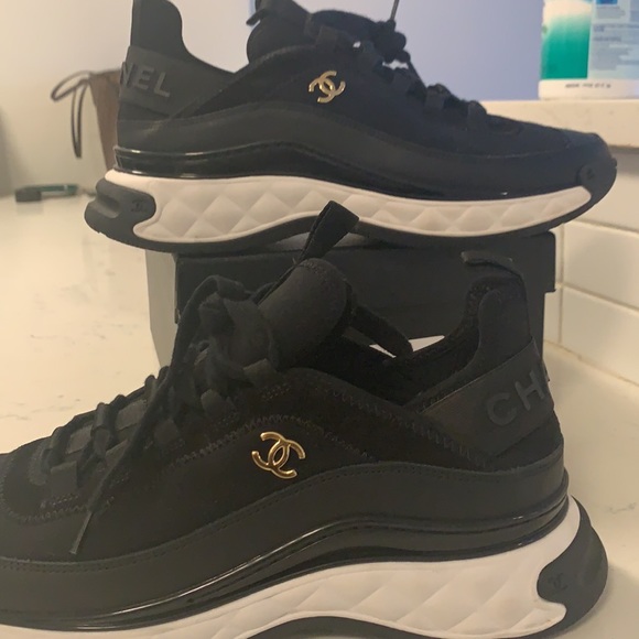 CHANEL Other - Size 42. Chanel